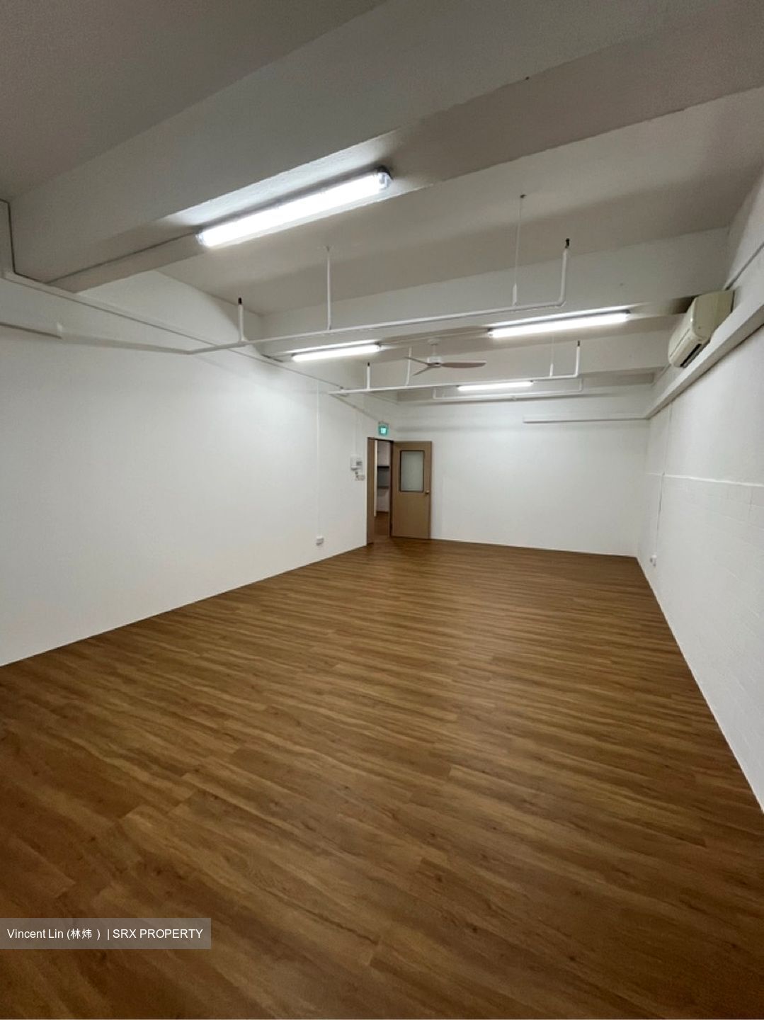 Yi Guang Factory Building (D14), Warehouse #616425481